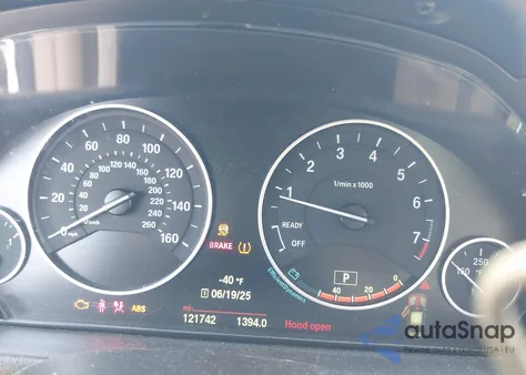 2015 BMW 328I xDrive из США, поврежденный, VIN WBA3B5G56FNS15848